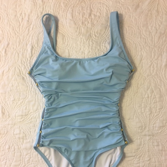 carmen marc valvo swim cruise